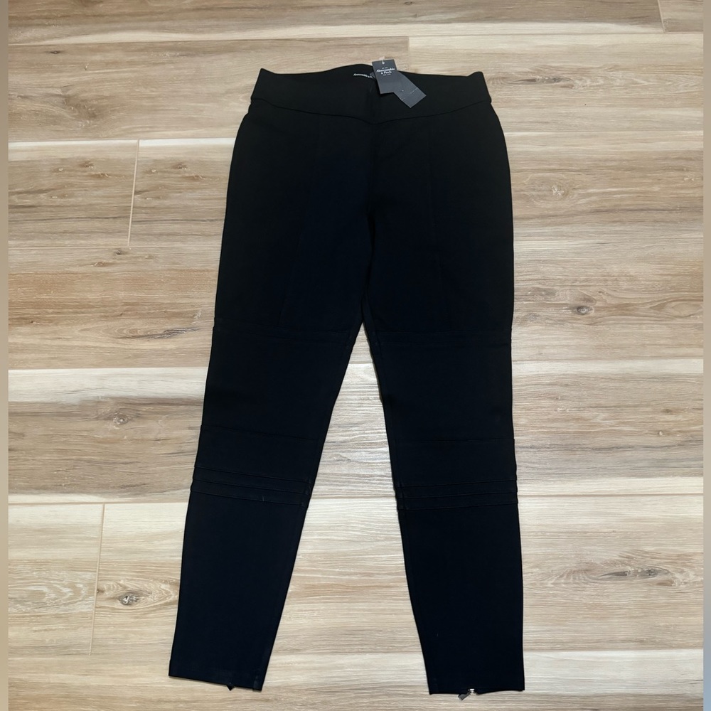 NWT Abercrombie black leggings